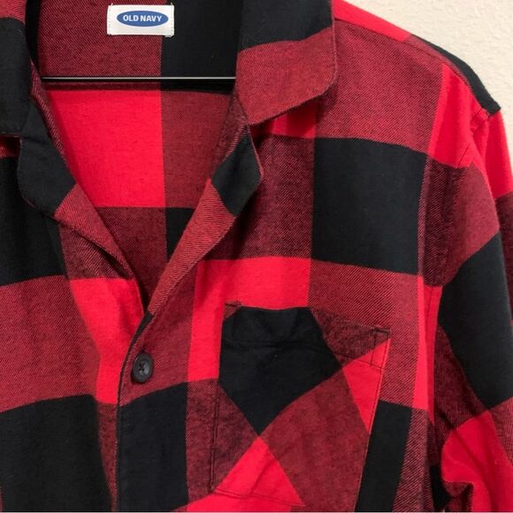 OLD NAVY Pajama top women’s Large red black buffalo plaid check flannel. - Picture 3 of 9